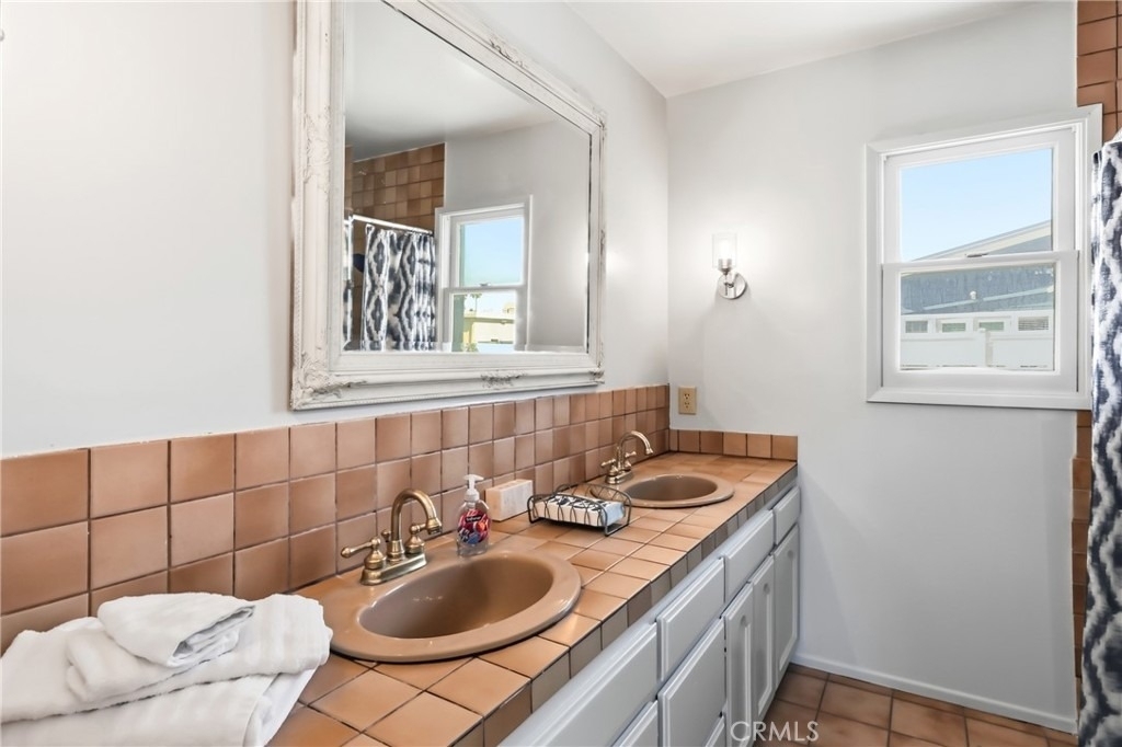 2104 E Ocean - Photo 31