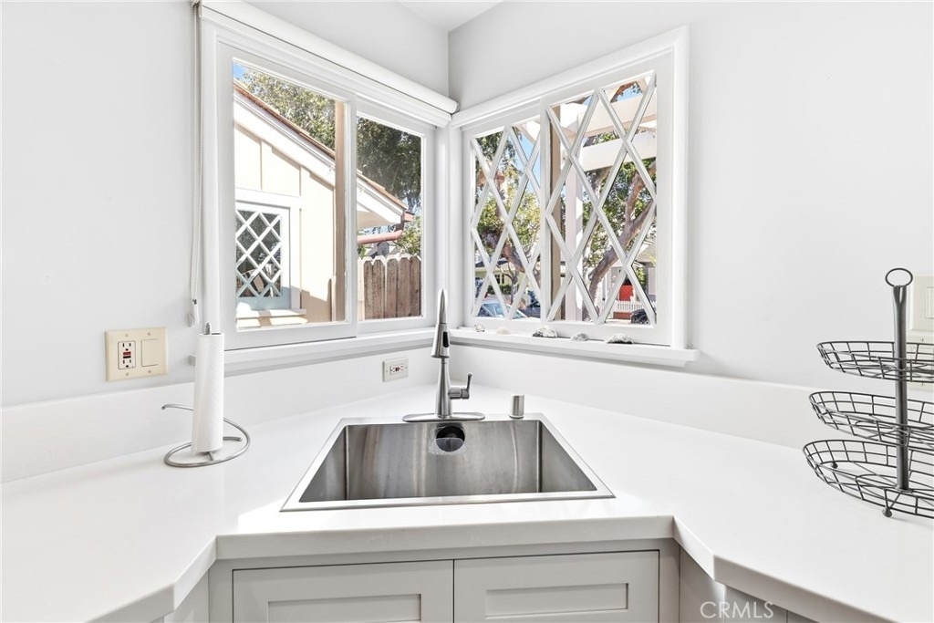 2104 E Ocean - Photo 14