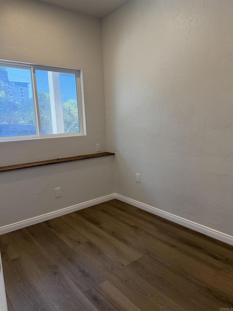 4883 Dixie Dr - Photo 5