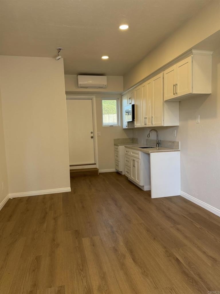 4883 Dixie Dr - Photo 6