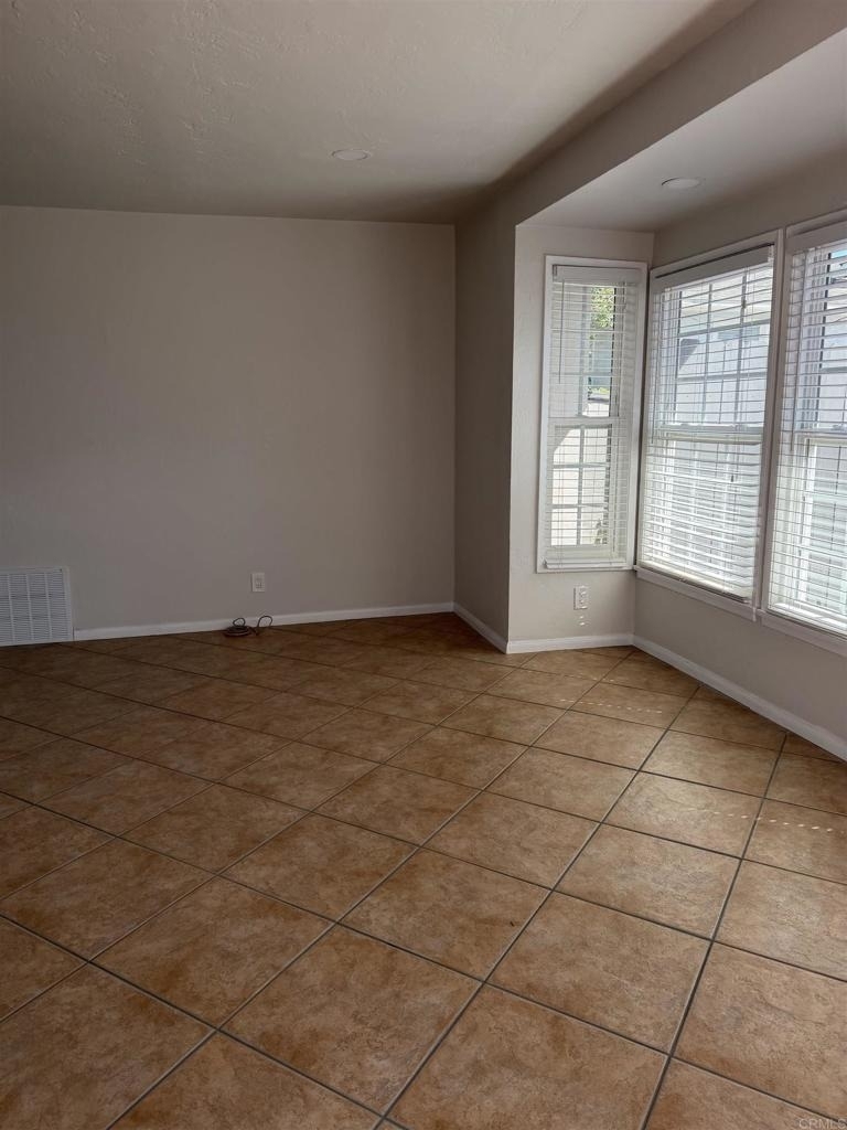 4881 Dixie Dr - Photo 29