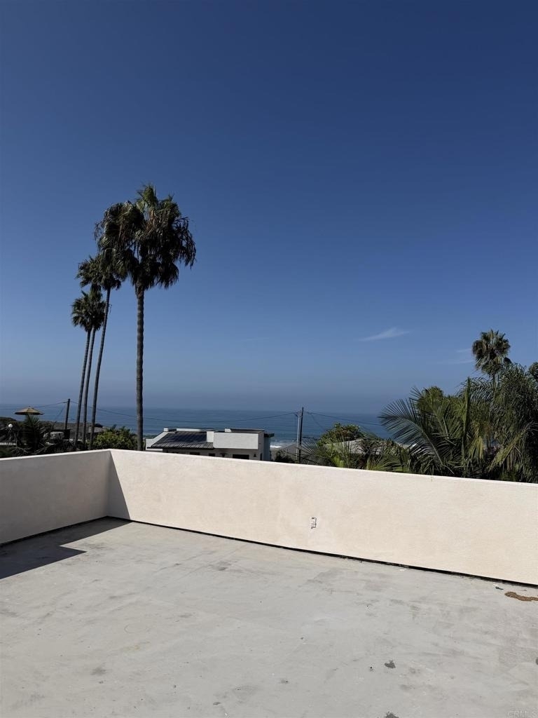 4881 Dixie Dr - Photo 3