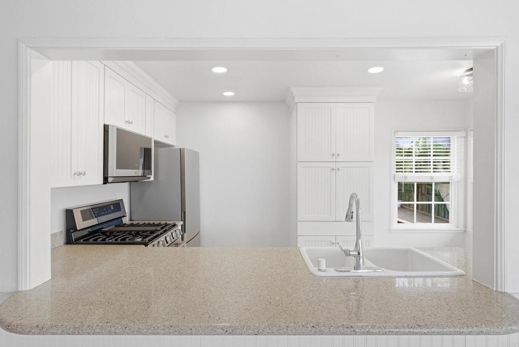 4879 Dixie Drive - Photo 20