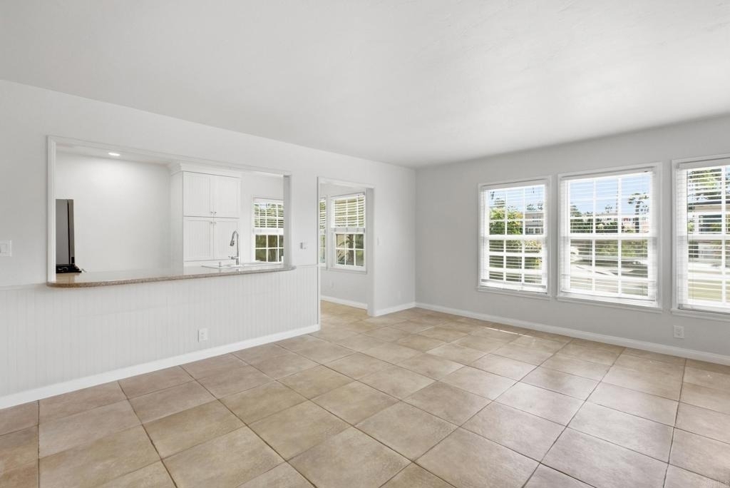 4879 Dixie Drive - Photo 13