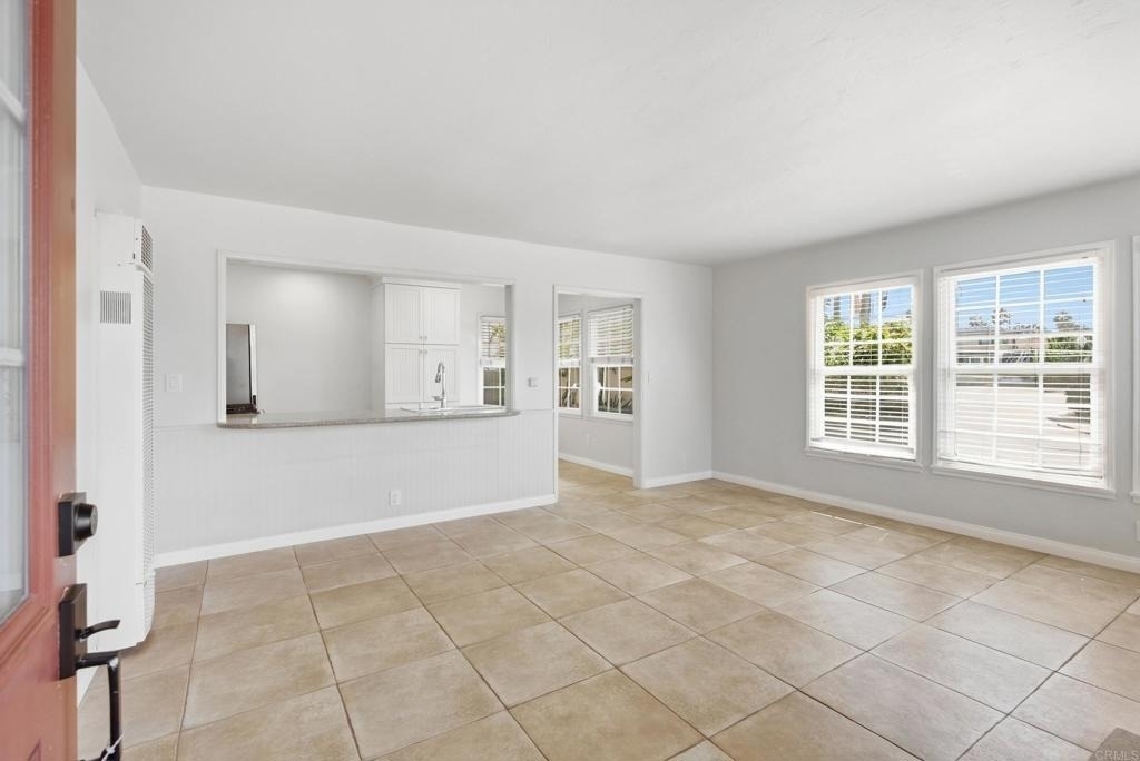 4879 Dixie Drive - Photo 12