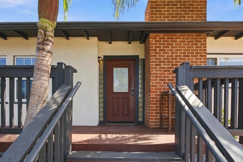4879 Dixie Drive - Photo 10