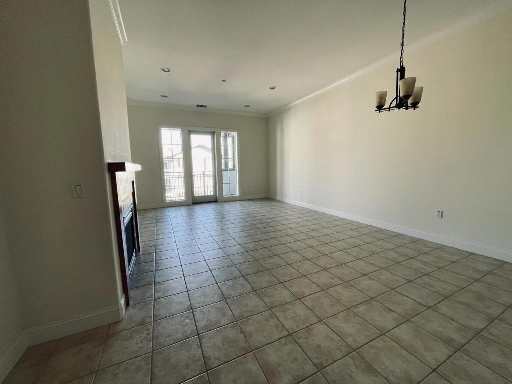 2881 Meridian Avenue - Photo 11