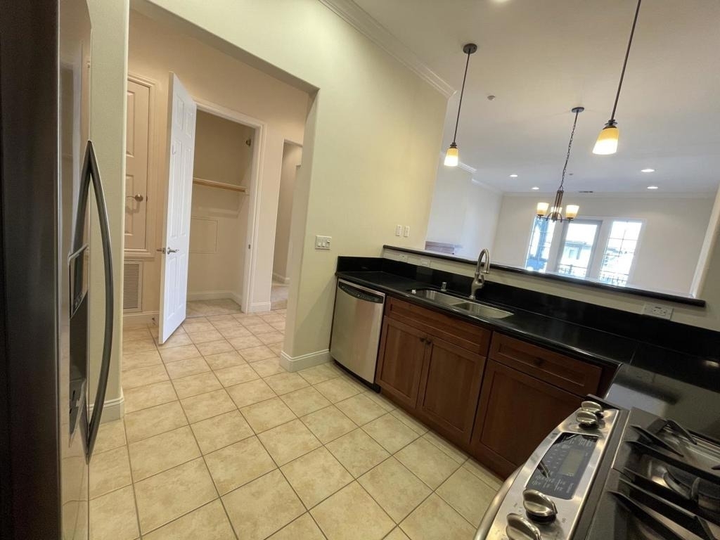 2881 Meridian Avenue - Photo 7