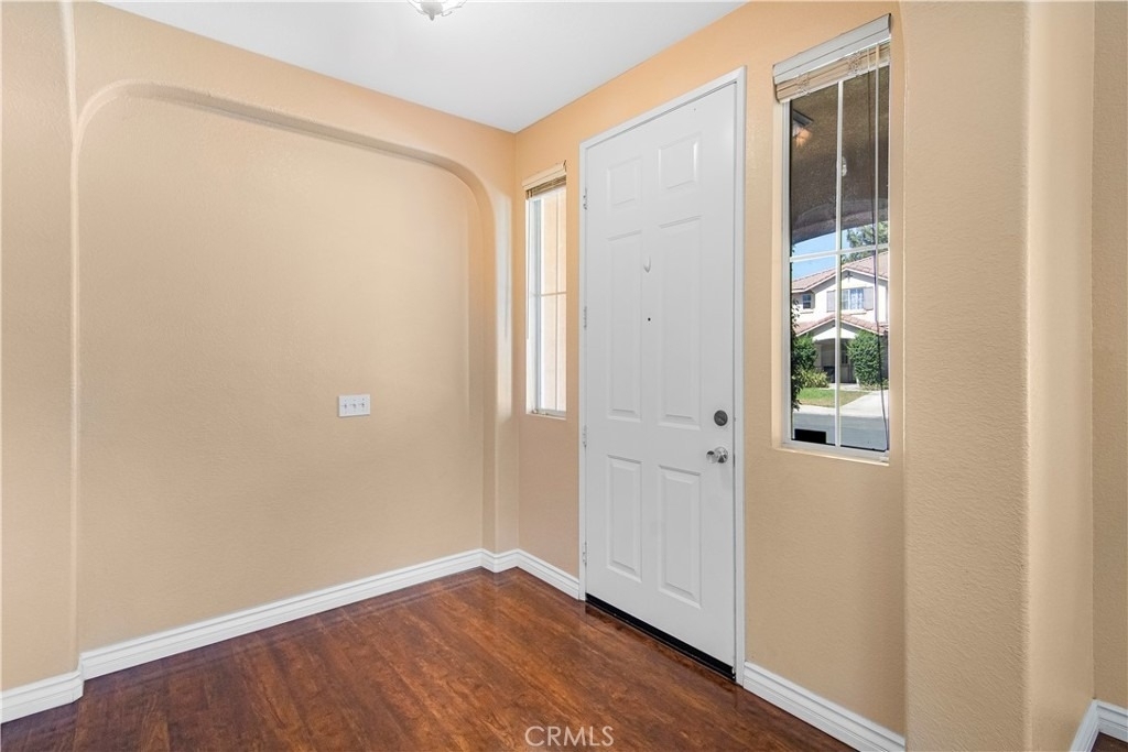 5960 Abernathy Drive - Photo 2