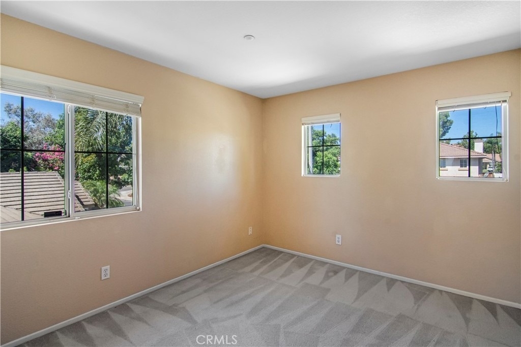 5960 Abernathy Drive - Photo 15