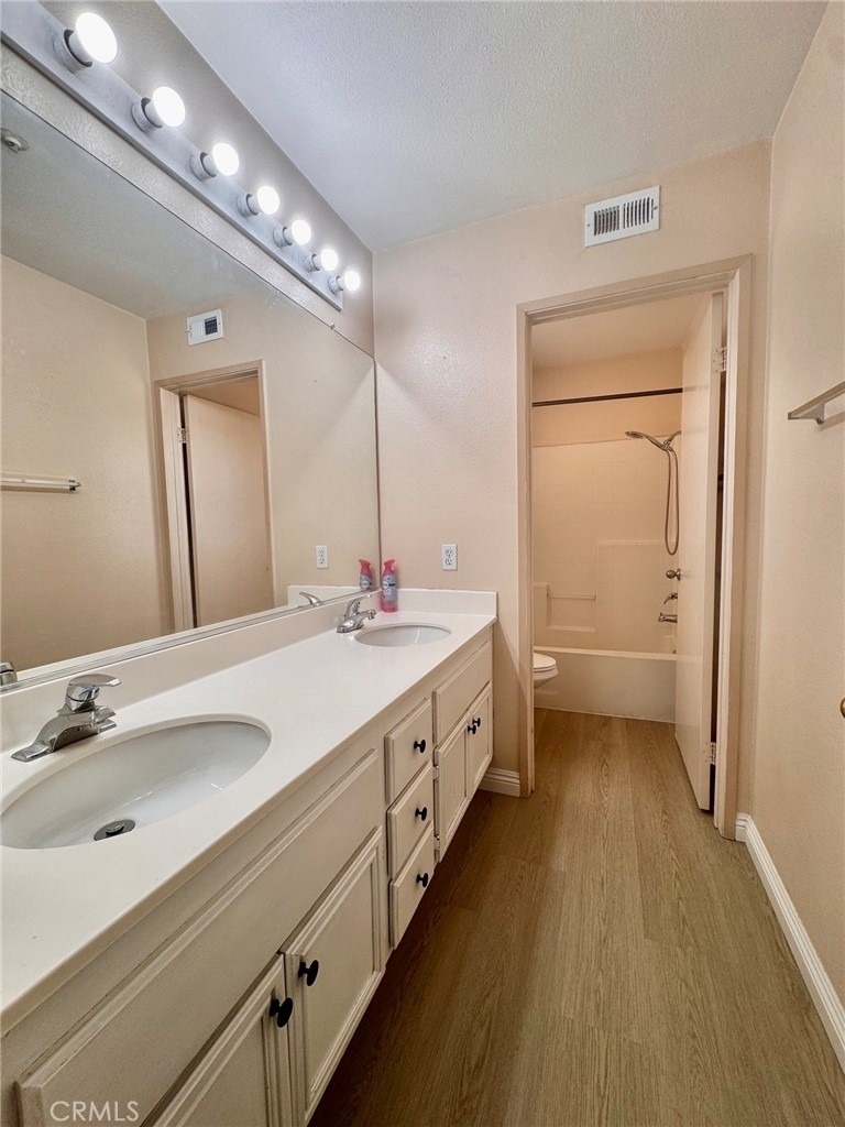 14880 Southend Street - Photo 19