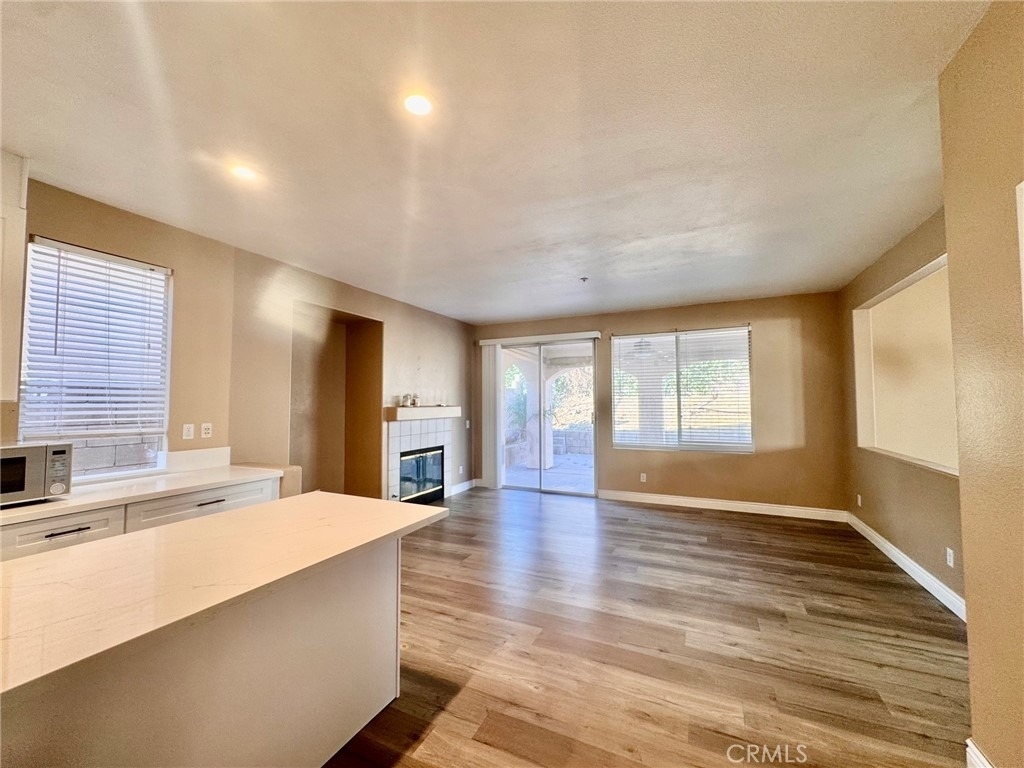 14880 Southend Street - Photo 9