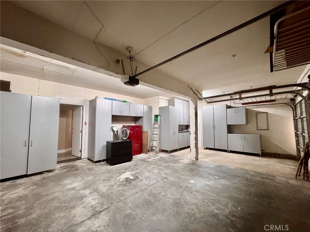 14880 Southend Street - Photo 27