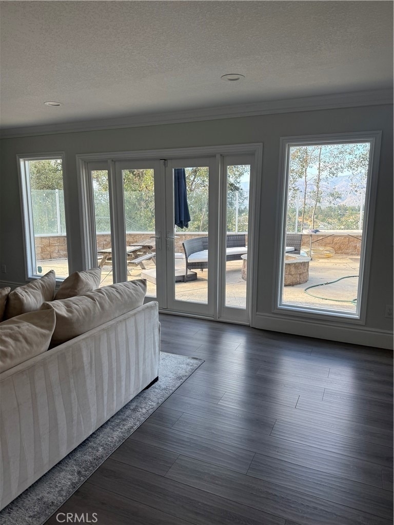 637 Golden West - Photo 8