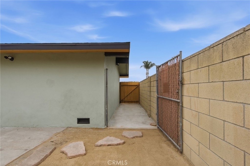 1261 E Ada Ave - Photo 23