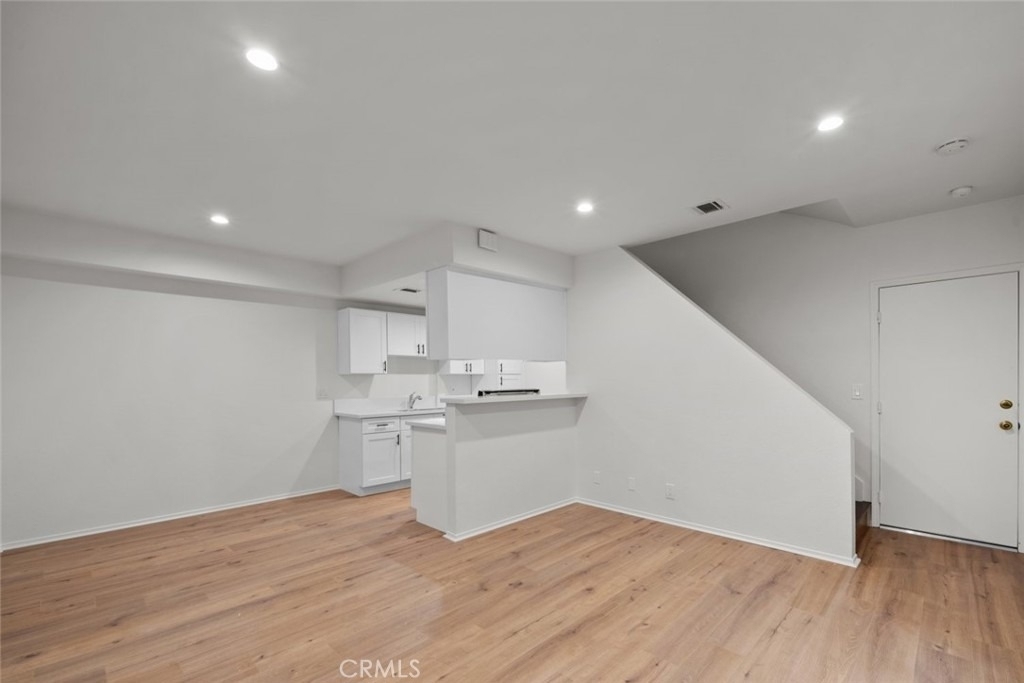 731 E Cypress Avenue - Photo 7