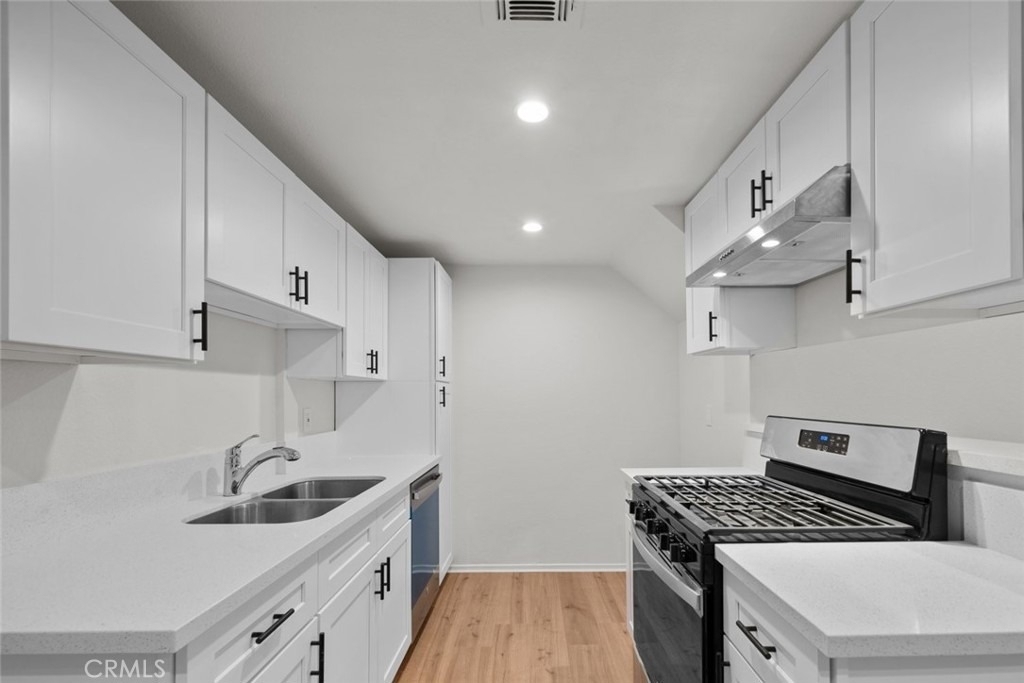 731 E Cypress Avenue - Photo 8