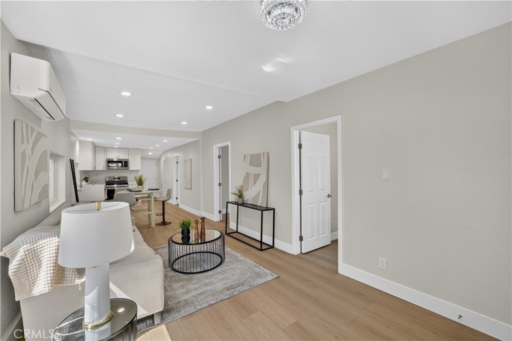 248 W N - Photo 6