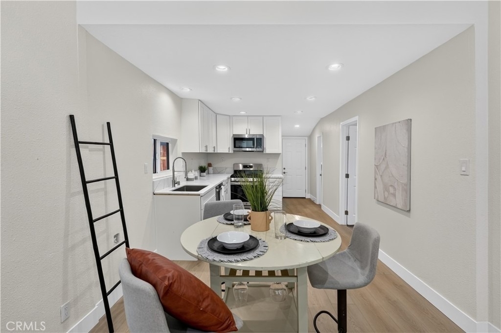 248 W N - Photo 13