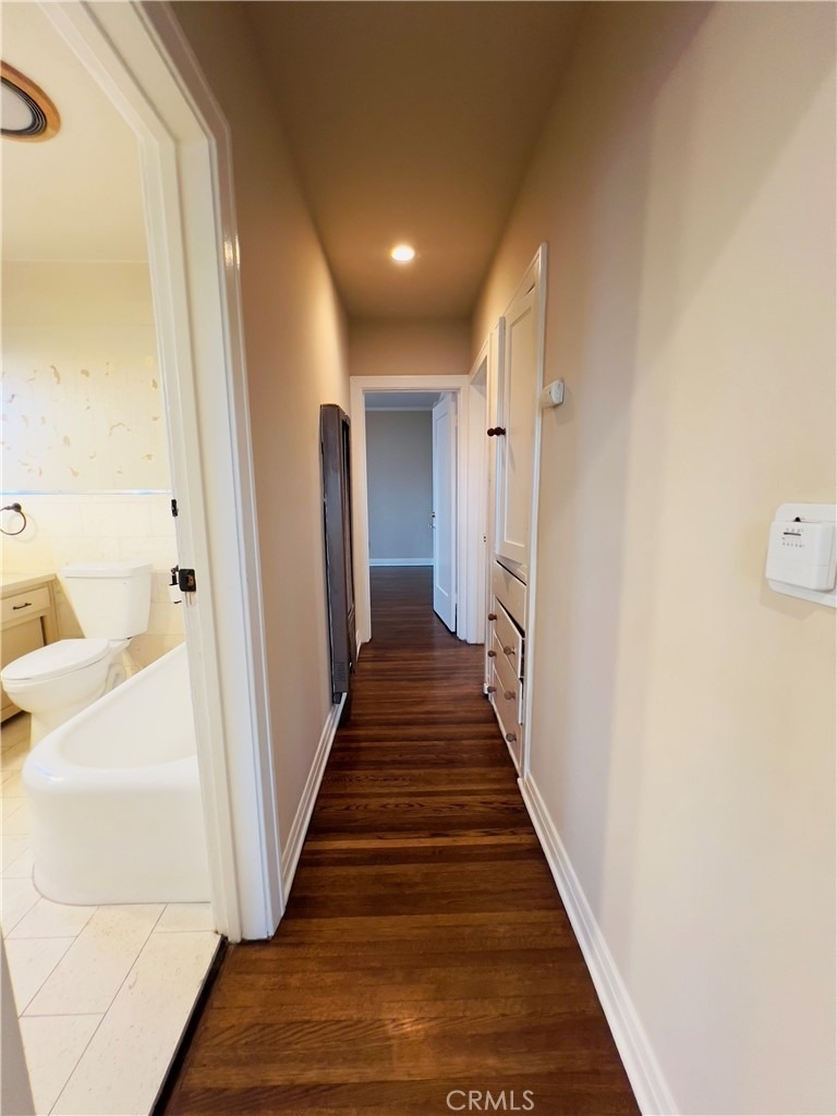 656 W 117th - Photo 5