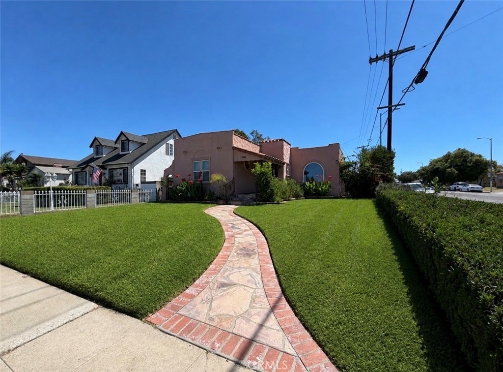 656 W 117th - Photo 0