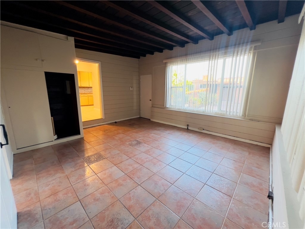 656 W 117th - Photo 25
