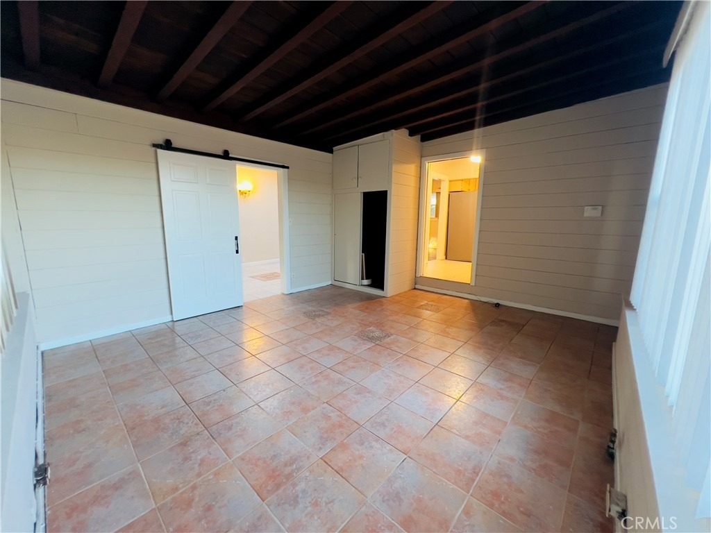 656 W 117th - Photo 11