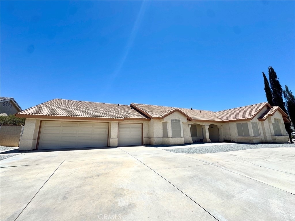 12789 Yorkshire Drive - Photo 1