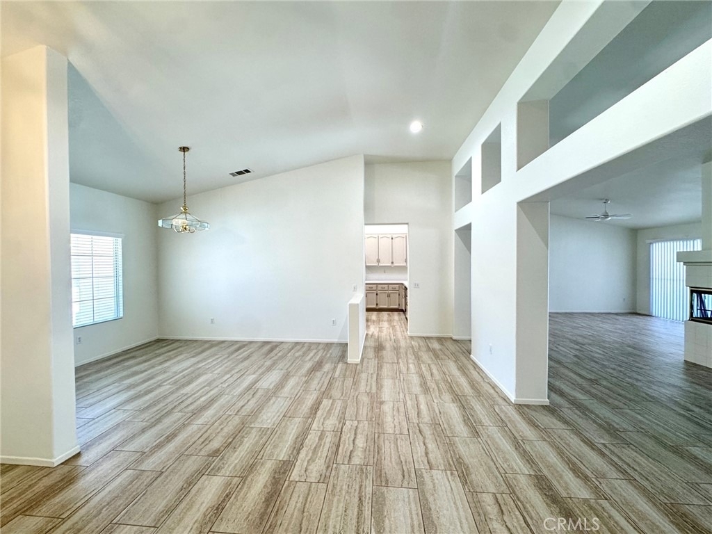 12789 Yorkshire Drive - Photo 2