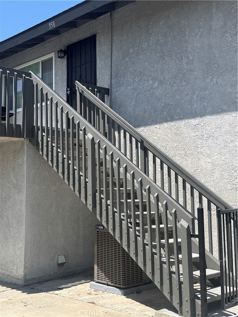 350 S Ashford Avenue - Photo 2