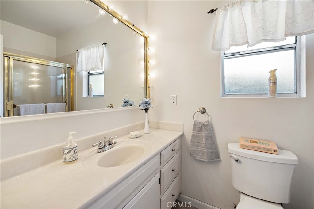 431 N Vermont Avenue - Photo 17