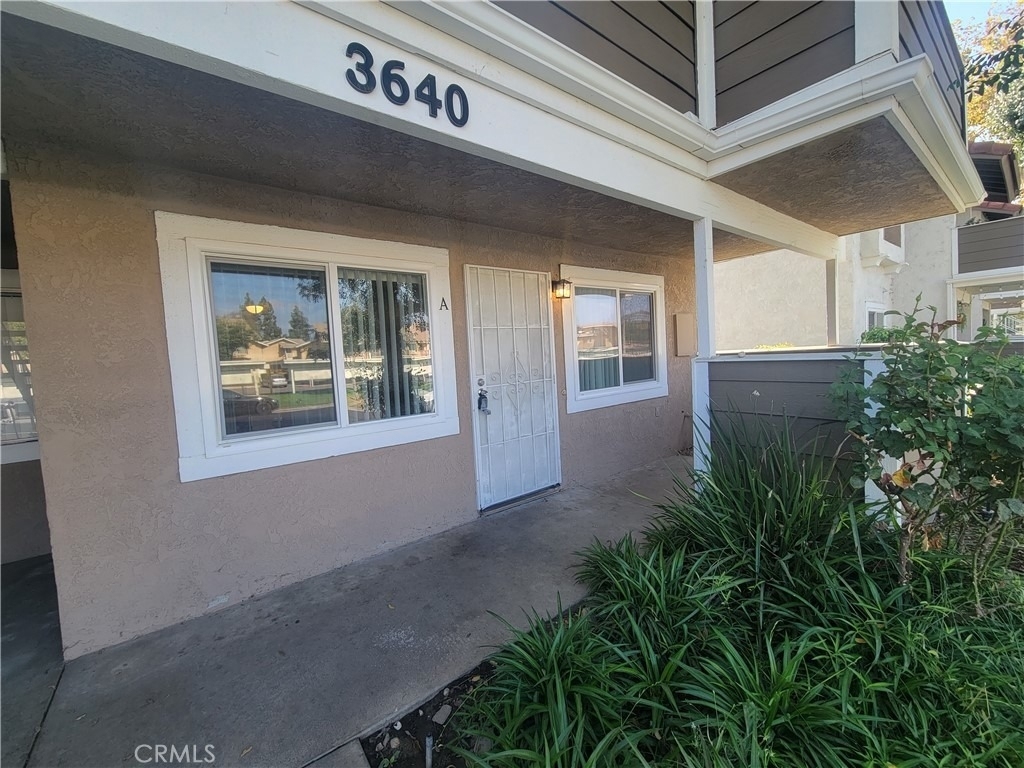 3640 Oak Creek Drive - Photo 1