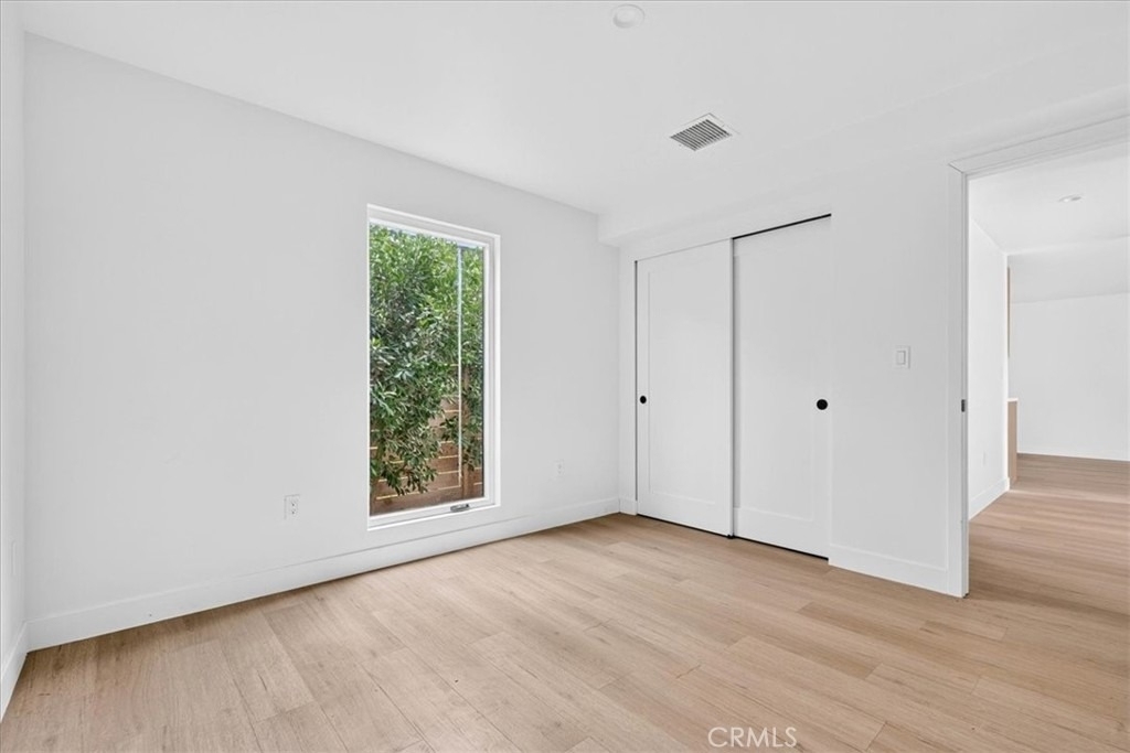 270 11th - Photo 5