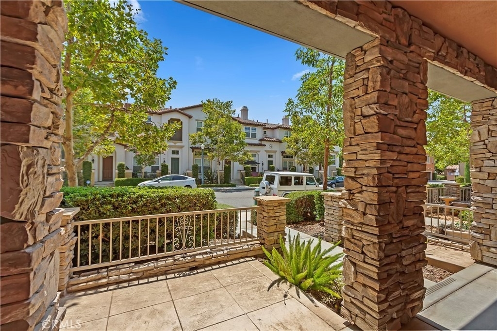 617 Mckenna Street - Photo 0