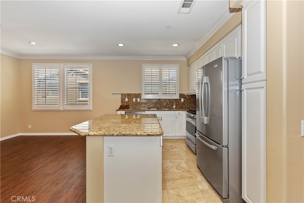 617 Mckenna Street - Photo 8