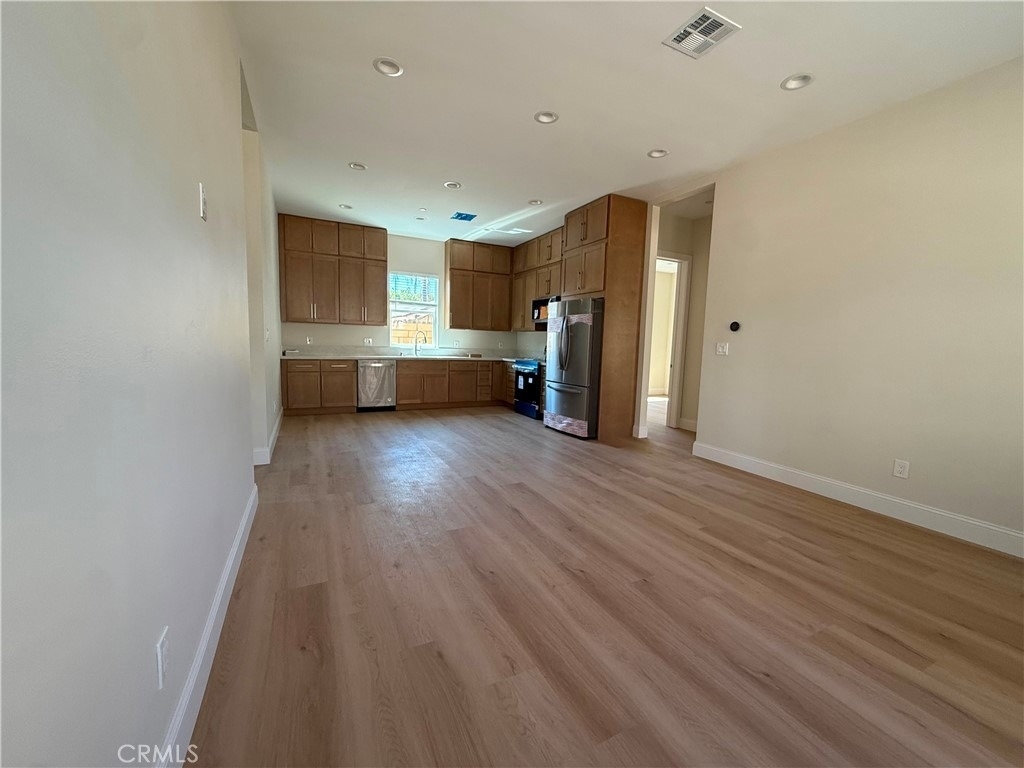 1140 W Donington - Photo 1