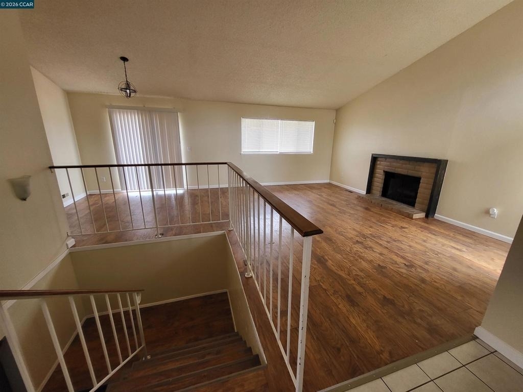 5215 Bayview Ave - Photo 3