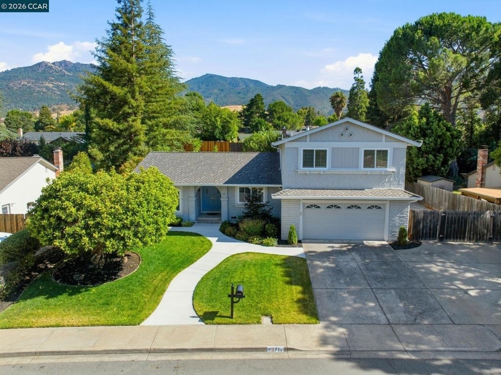 717 Bloching Cir - Photo 0