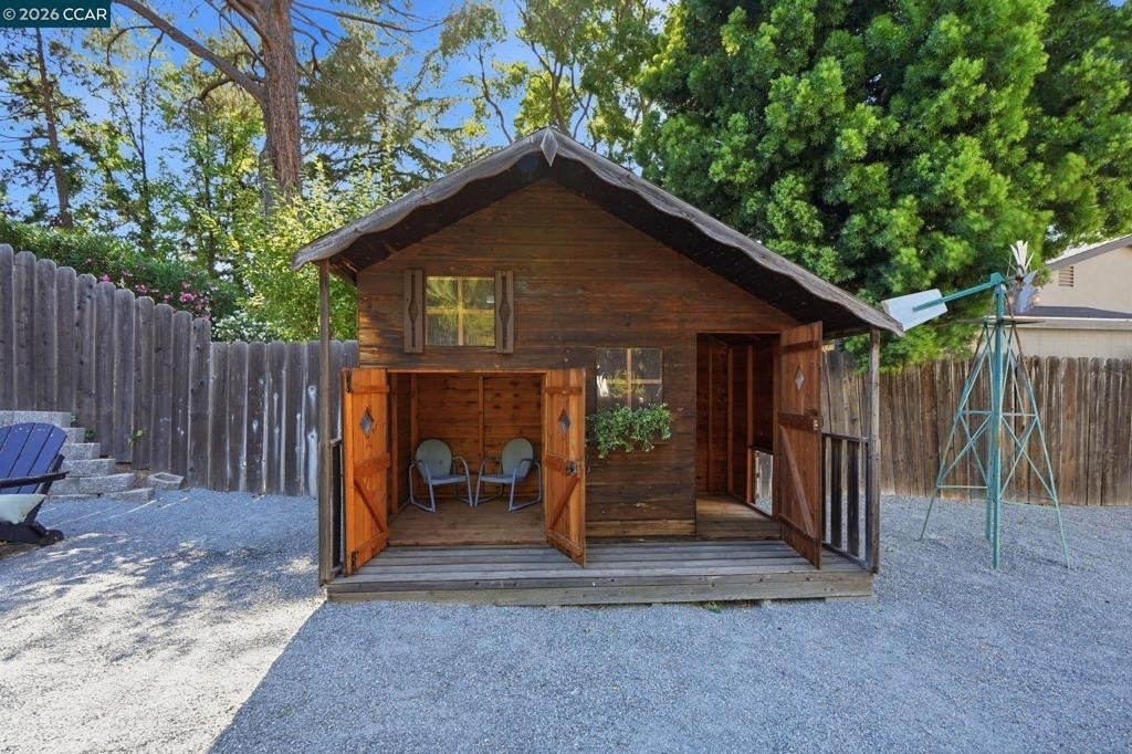 717 Bloching Cir - Photo 41