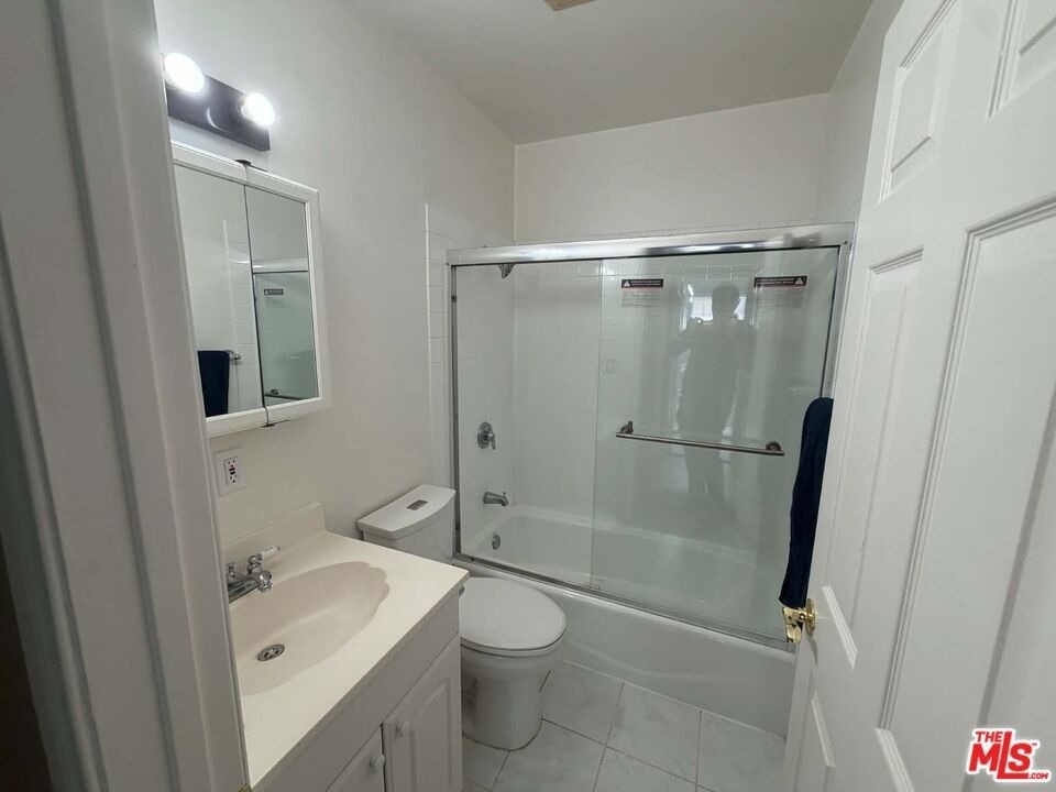 3283 Kelton Avenue - Photo 29