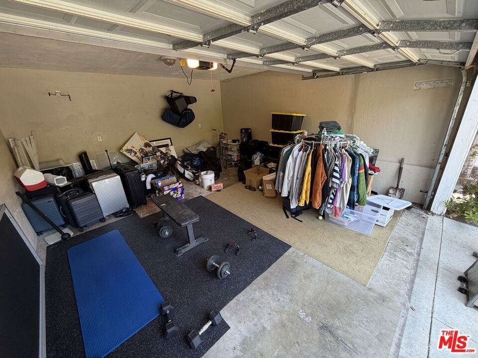 3283 Kelton Avenue - Photo 39