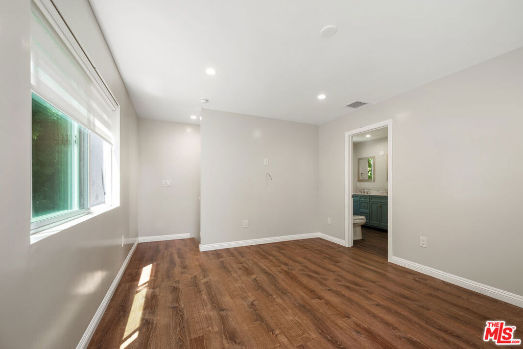 2325 Selby Avenue - Photo 11