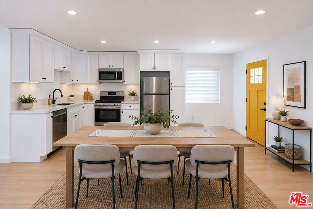 4549 Walnut Avenue - Photo 2