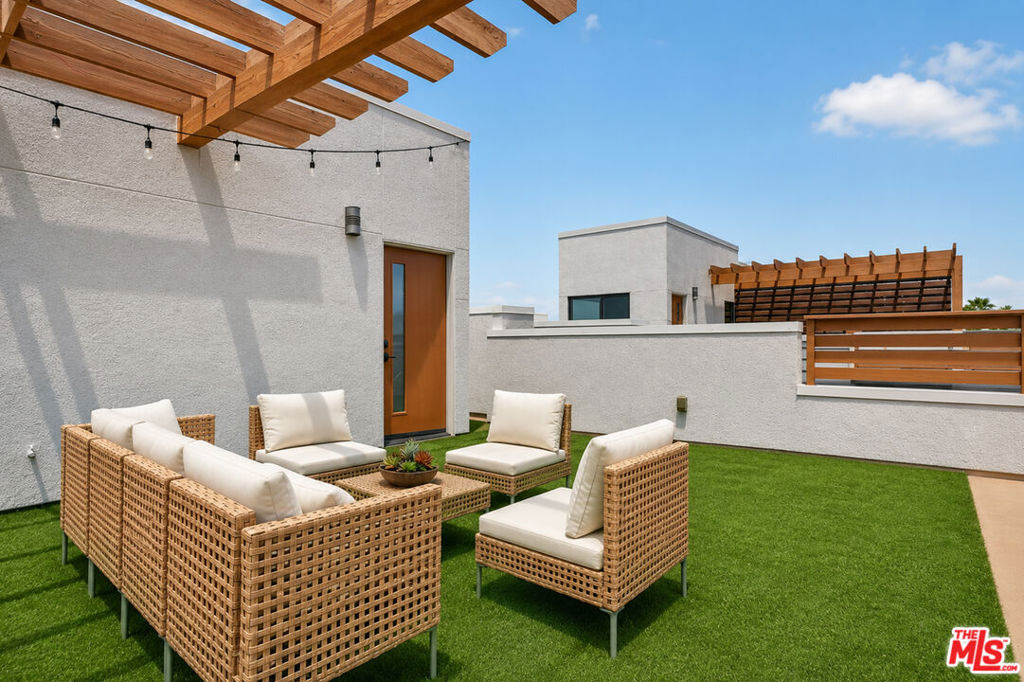 1678 Topanga - Photo 27