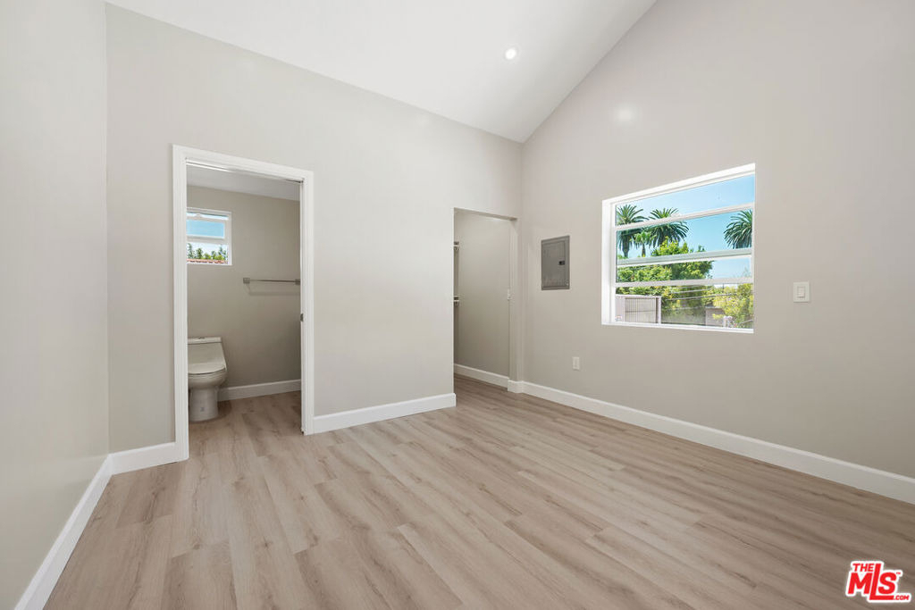 2329 Selby Avenue - Photo 8