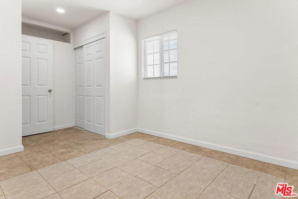66087 Desert View Avenue - Photo 13