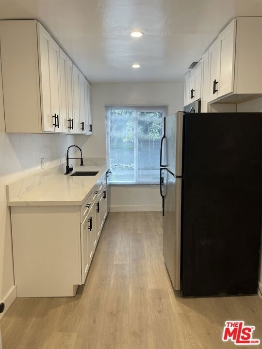 1254 N Orange Grove Avenue - Photo 2