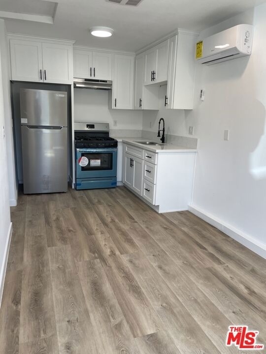 6627 Kraft Avenue - Photo 4