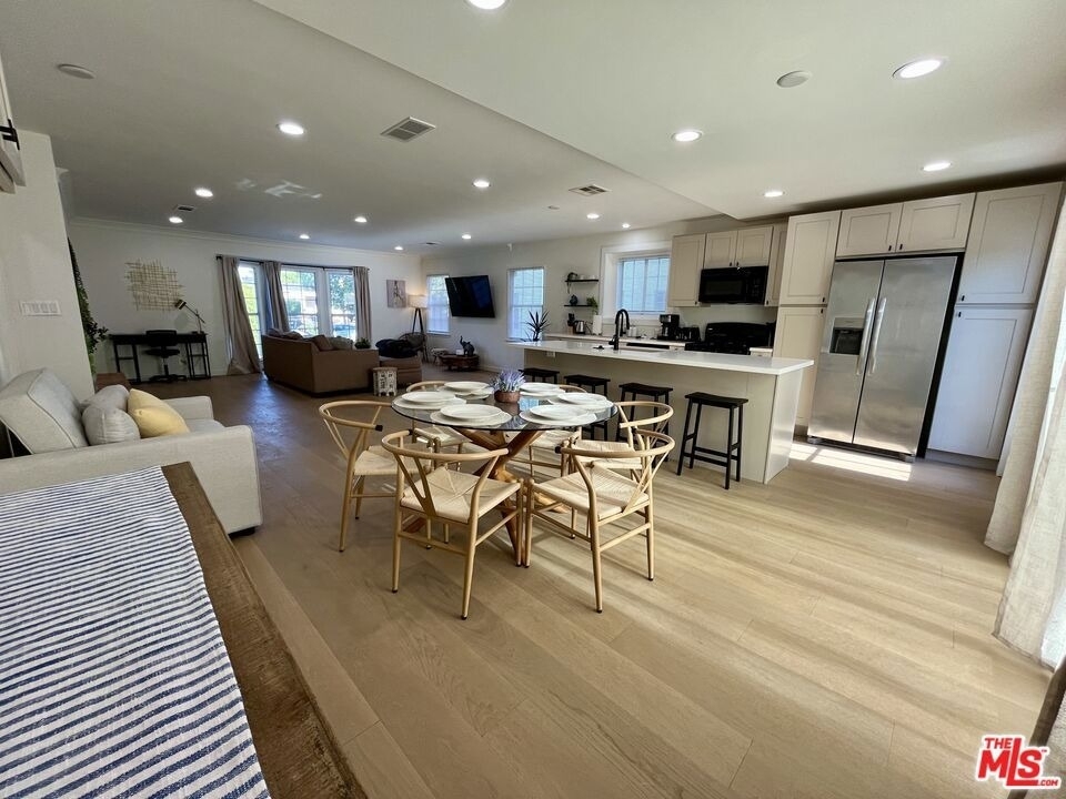 1825 Stearns Drive - Photo 24