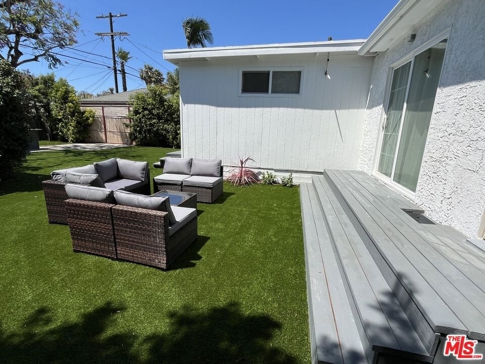 1825 Stearns Drive - Photo 33